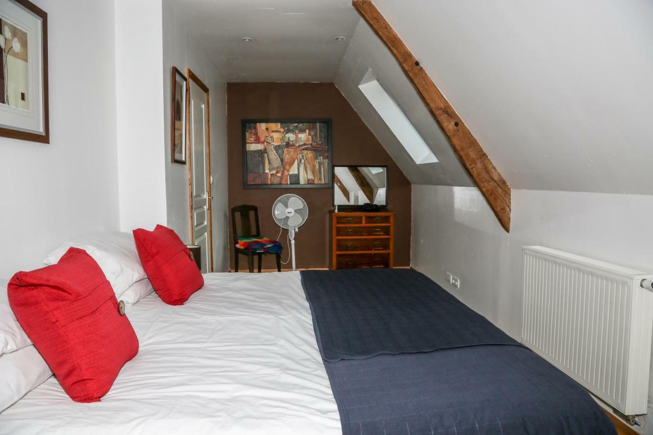 La Maison du Chene Percy  Extérieur photo